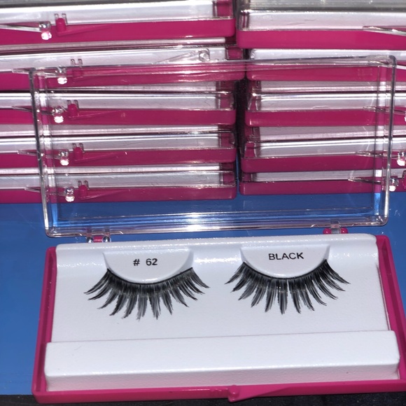 Beginner lashes (11) pair - Picture 1 of 3